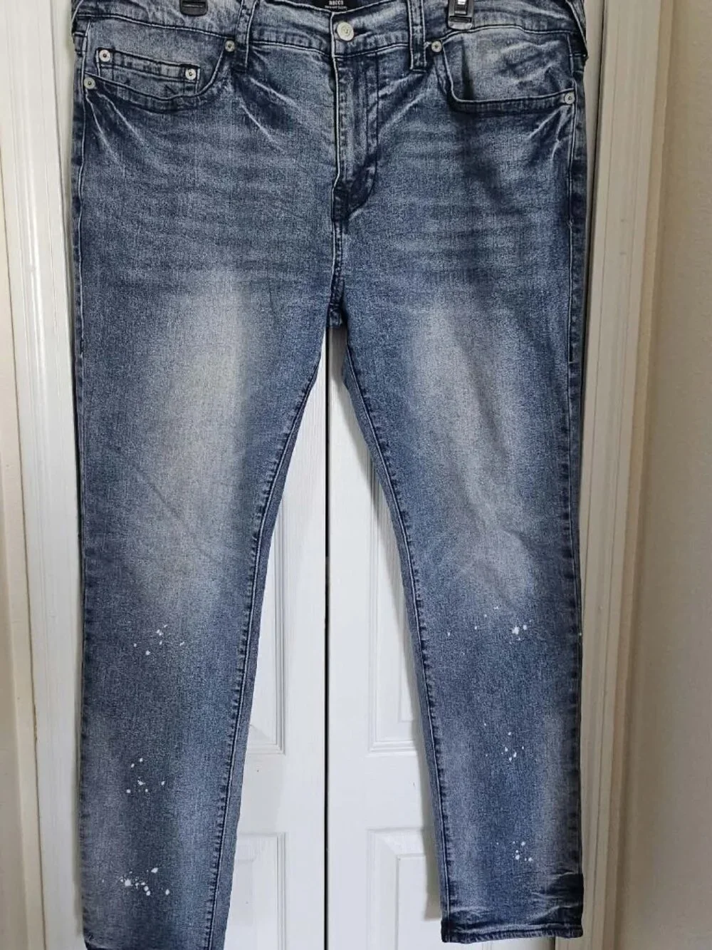 True Religion Men’s Jeans W42 Blue Straight Leg Distressed Paint Splatter Denim.